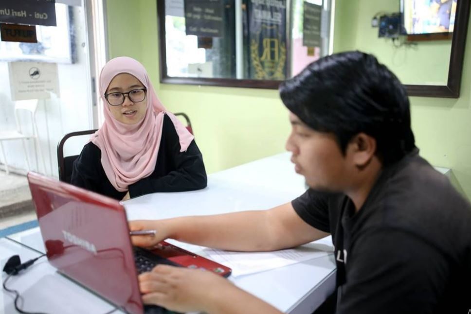 awek Cara Nak Elak Laptop Masuk Habuk